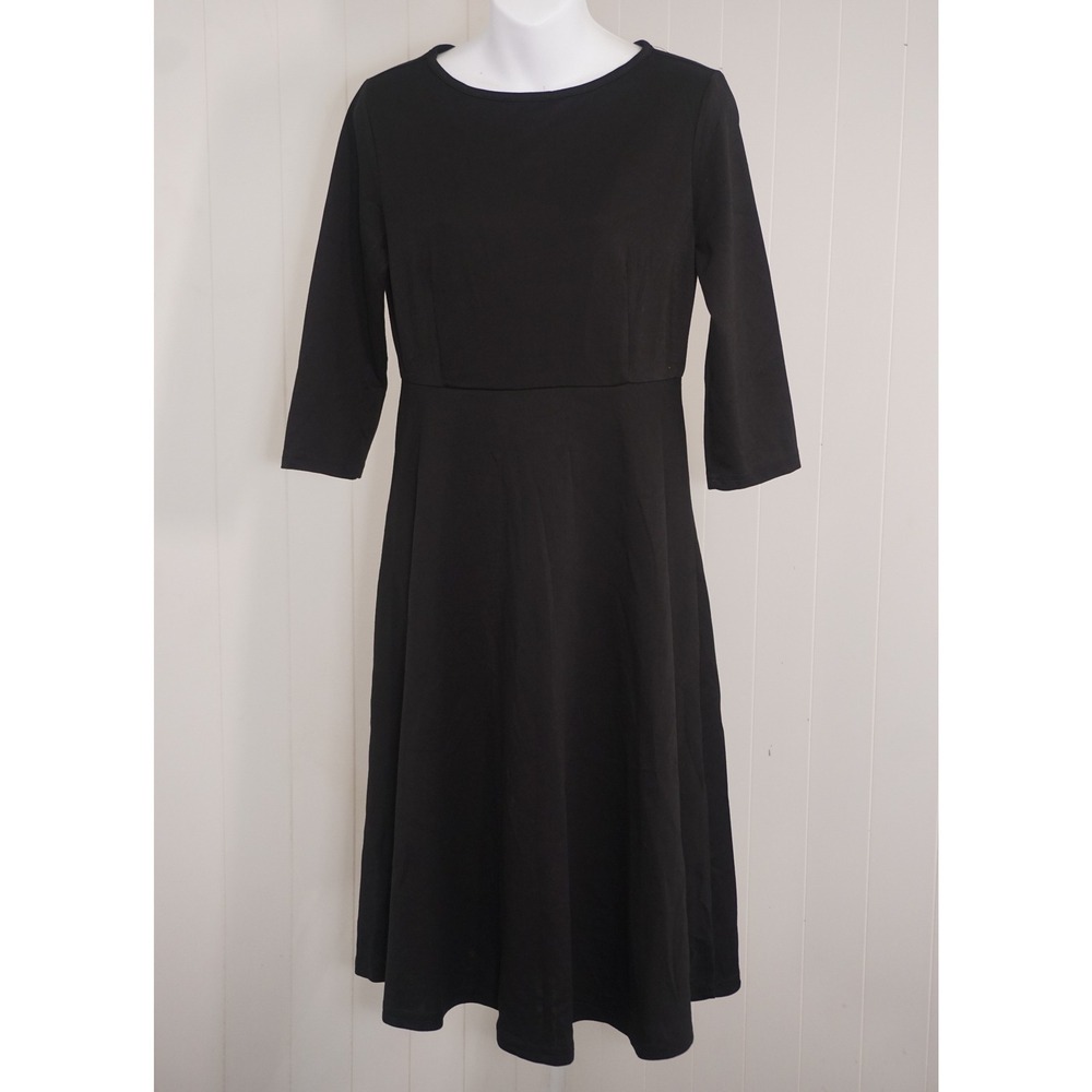 Rumia Size Medium Black Knit 3/4 Sleeve A-Line Midi Dress